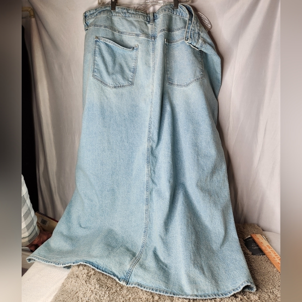 Women's Denim Maxi Skirt - Universal Thread Light Size 24 - Picture 6 of 12